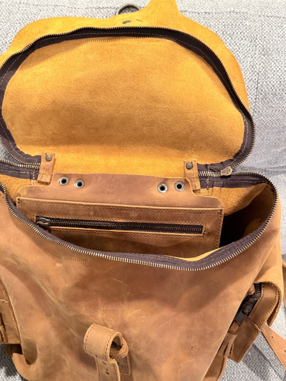 Saddleback Leather Co Wanderers Backpack in Tobacco - Picture 9 of 14